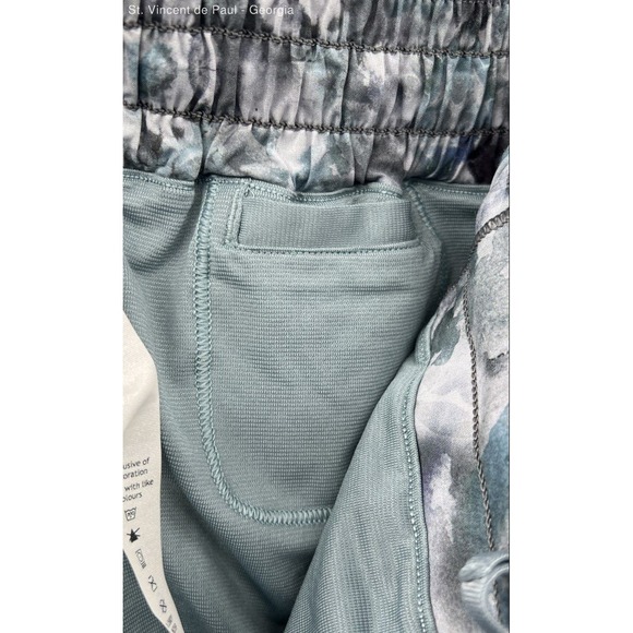 Lululemon Hotty Hot Low Rise Lined Shorts Women's 8Reg Camo - Picture 6 of 8